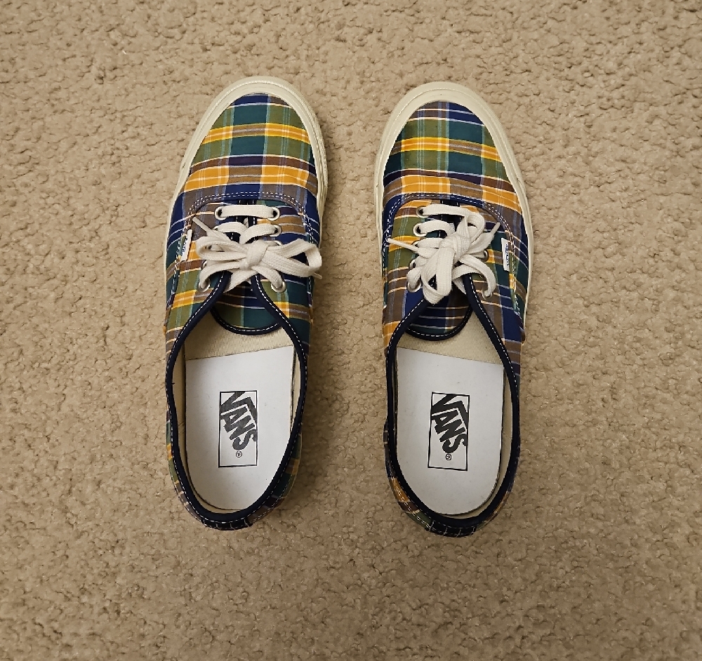 Vans Plaid Men's Sneakers - Picture 3 of 7